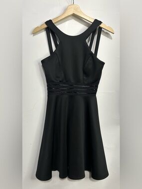 Black Dresses For Juniors for Sale up to 90% Off: Poshmark
